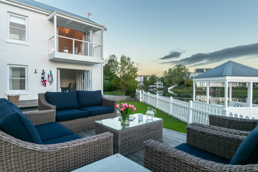 5 Bedroom Property for Sale in Thesen Islands Western Cape